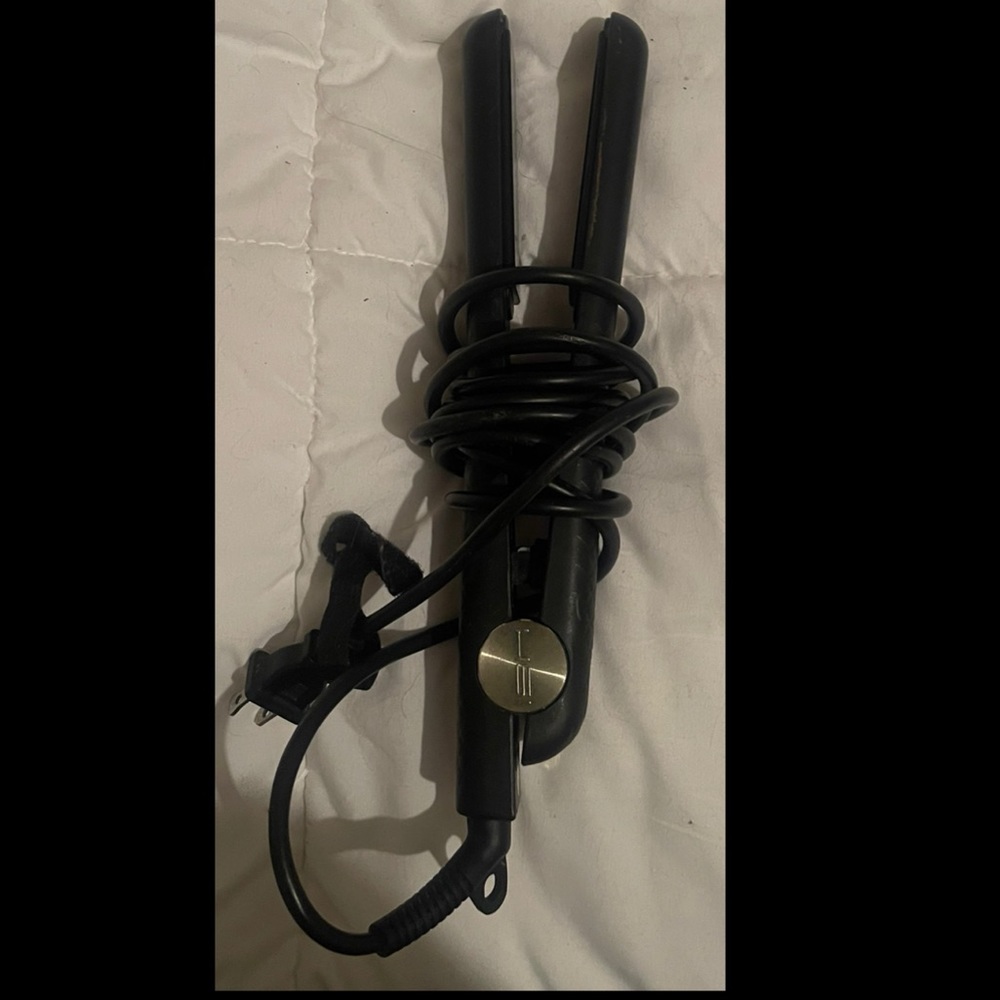 HSI Professional Ceramic Tourmaline Ionic Flat Iron Hair Straightener